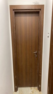 блиндирана врата Комбинирана врата за баня Къзъл