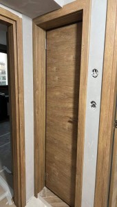 блиндирана врата Комбинирана врата за баня Хинт меше